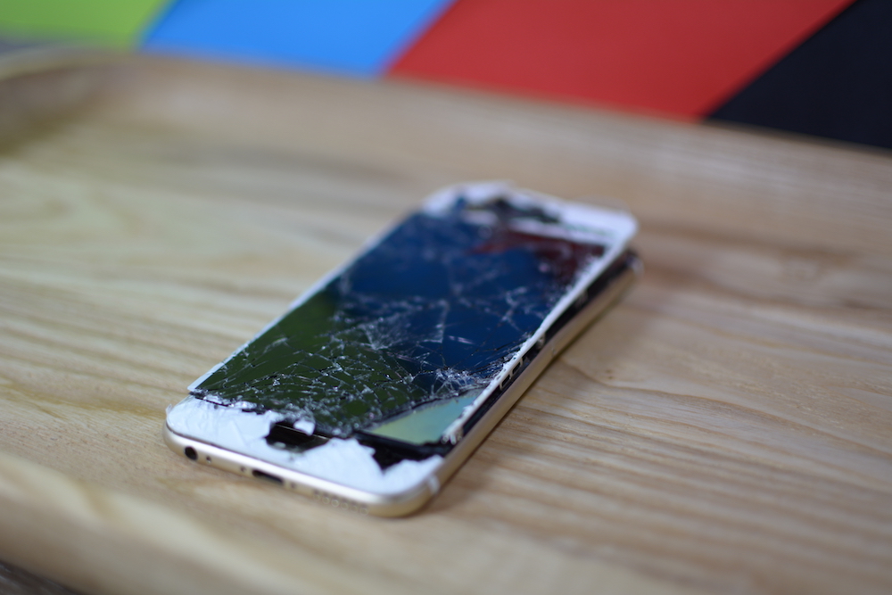 Broken Cracked iPhone 6