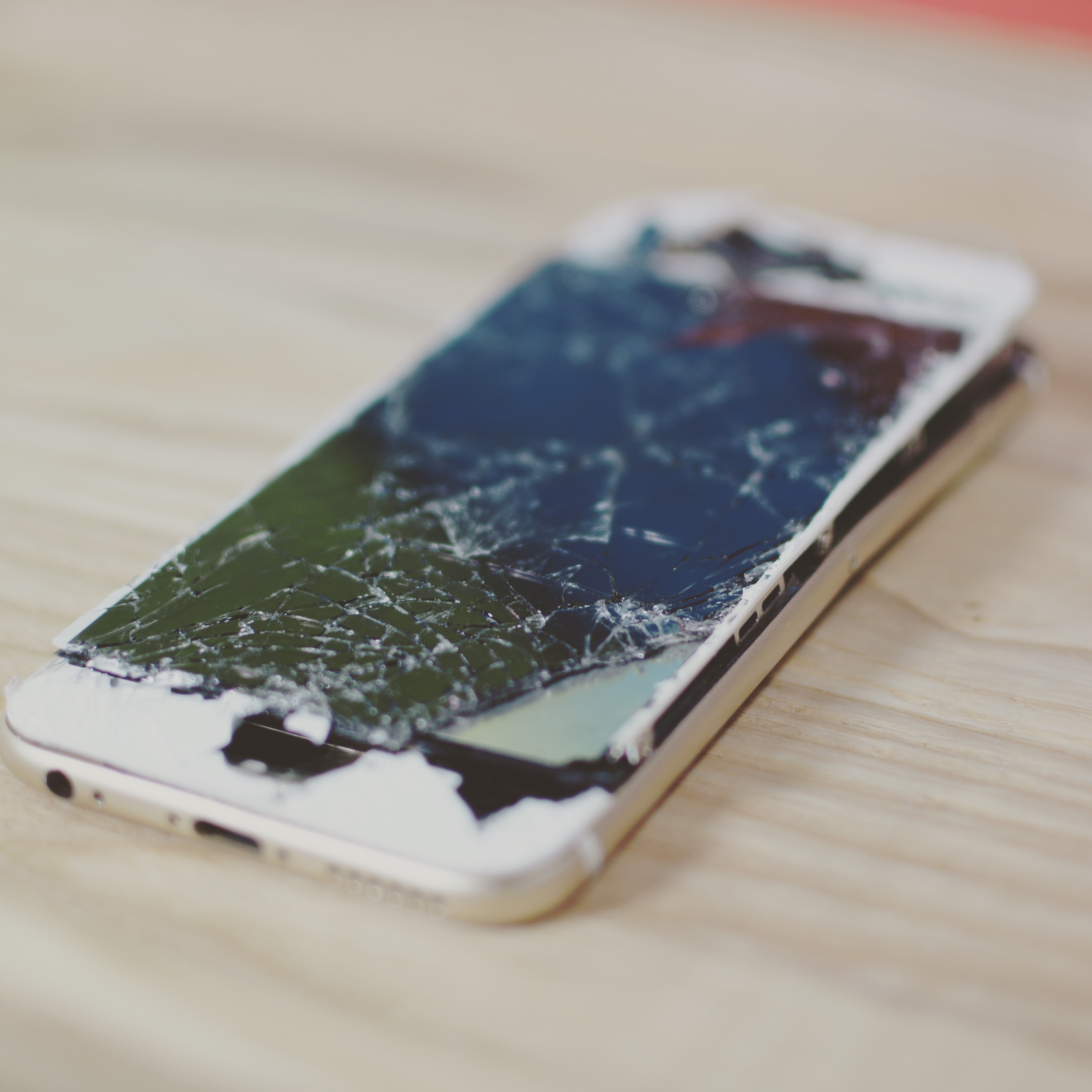 Broken Cracked iPhone 6